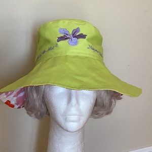 Reversible big brim bucket hat Souvenir from Niagara Falls